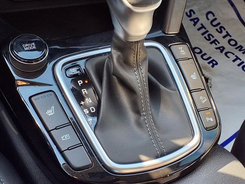 Used 2025 Kia Seltos EX image 11