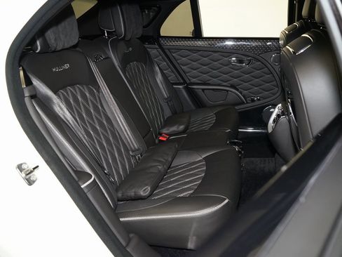 Used 2018 Bentley Mulsanne Speed image 19