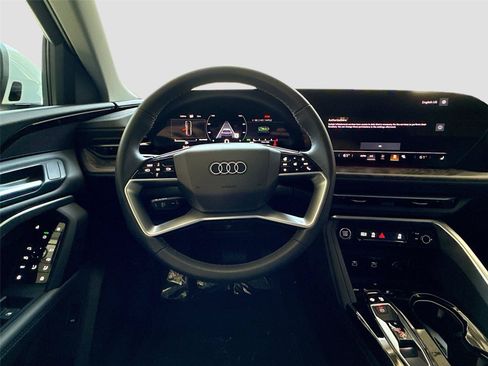 Certified 2025 Audi Q5 Premium w/ Convenience Package AWD/4WD image 11