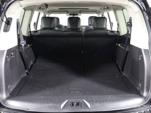 Used 2024 Nissan Armada SL image 21