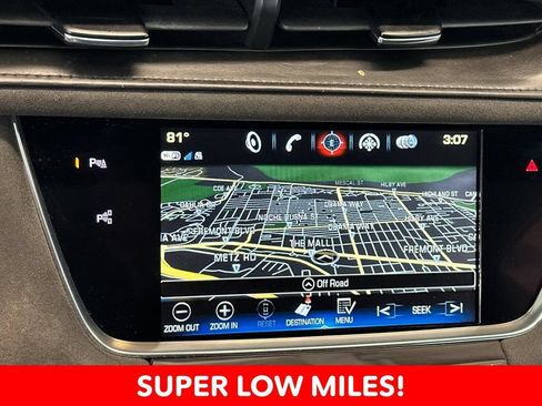 Used 2018 Cadillac XT5 Platinum w/ Driver Assist Package AWD/4WD image 18