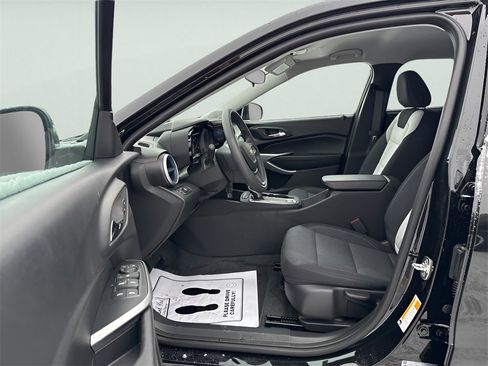 New 2026 Chevrolet Trax LS w/ LS Convenience Package image 18
