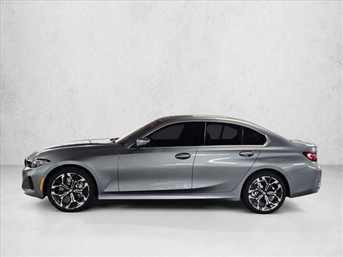 Used 2026 BMW 330i Sedan w/ Premium Package RWD image 5