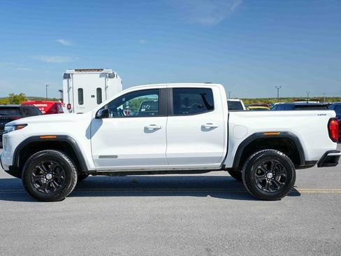 Used 2024 GMC Canyon Elevation image 8