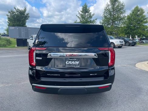 Used 2023 GMC Yukon XL SLT w/ SLT Premium Package AWD/4WD image 6