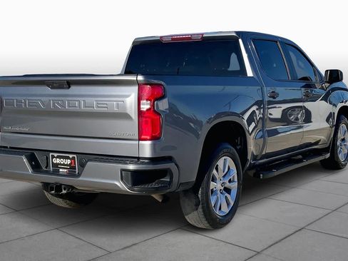 Used 2022 Chevrolet Silverado 1500 Custom w/ LPO, Dark Essentials Package RWD image 12