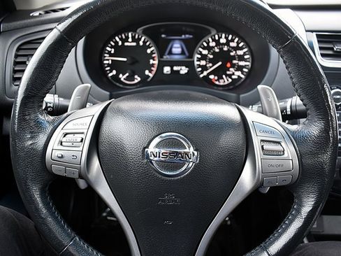 Used 2015 Nissan Altima 3.5 SL image 40