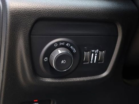 Used 2024 Jeep Grand Cherokee L Limited w/ Luxury Tech Group II image 12