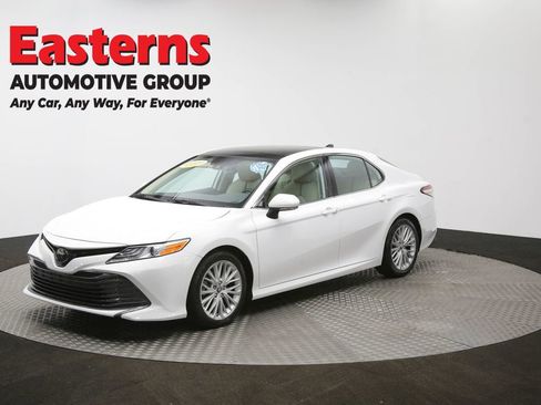 Used 2019 Toyota Camry XLE image 58