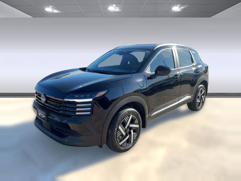 New 2026 Nissan Kicks SV image 1