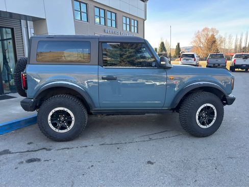 Used 2022 Ford Bronco Badlands w/ Sasquatch Package image 14