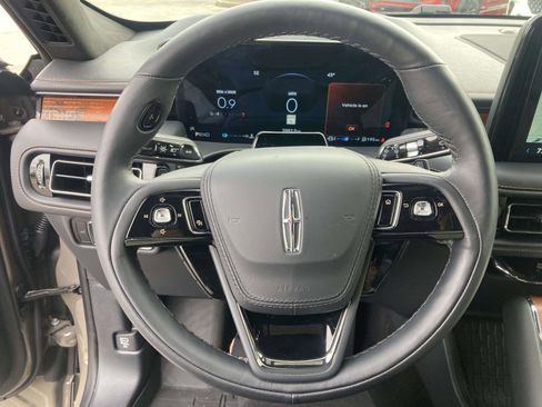 New 2025 Lincoln Aviator Black Label image 32