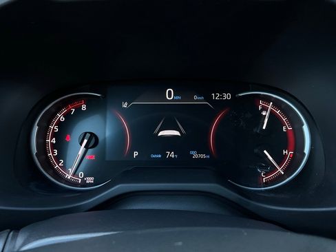 Used 2025 Toyota RAV4 XLE image 38