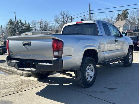 Used 2023 Toyota Tacoma SR image 6