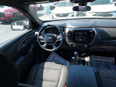 Used 2023 Chevrolet Traverse LT FWD image 15
