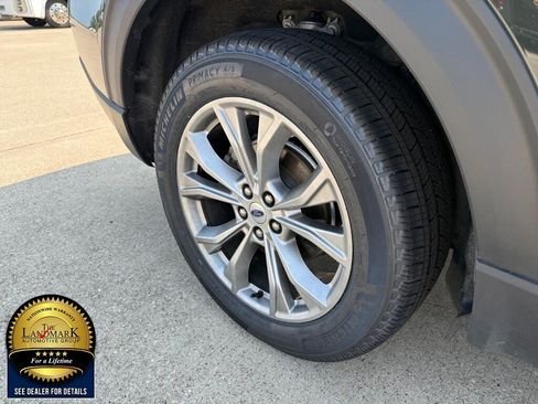 Certified 2023 Ford Explorer XLT w/ Equipment Group 202A AWD/4WD image 22