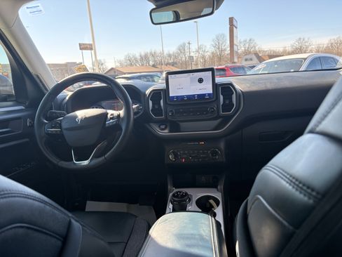 Used 2023 Ford Bronco Sport Outer Banks w/ Tech Package image 9