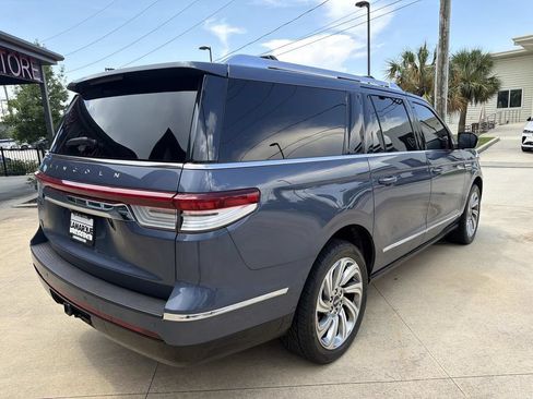 Used 2023 Lincoln Navigator L Reserve AWD/4WD image 8