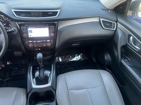 Used 2014 Nissan Rogue SV w/ SV Premium Package image 30