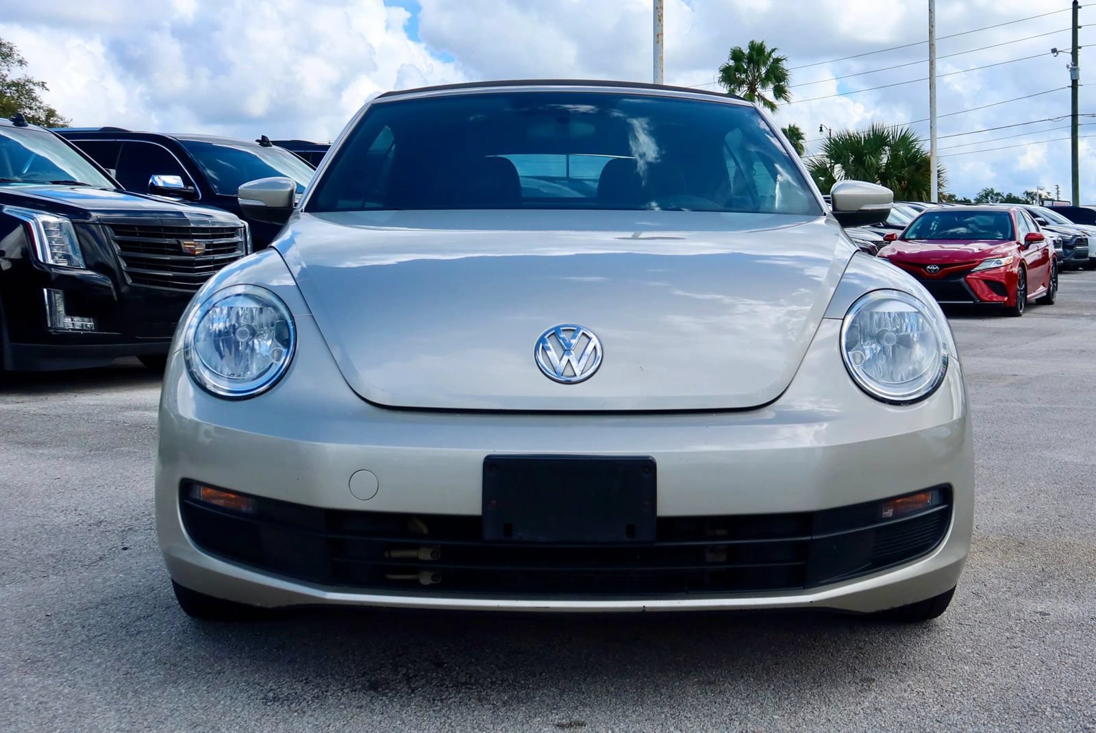 Used 2015 Volkswagen Beetle 1.8T FWD image 6