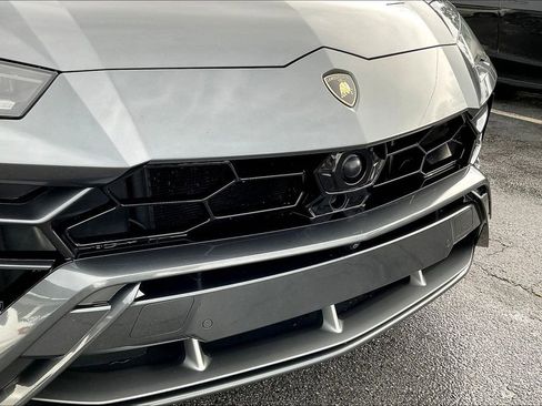 Used 2019 Lamborghini Urus AWD/4WD image 32