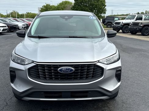 Used 2023 Ford Escape Active w/ Tech Pack #1 AWD/4WD image 8