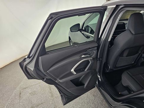 Used 2025 Audi Q5 Premium Plus w/ Premium Plus AWD/4WD image 15