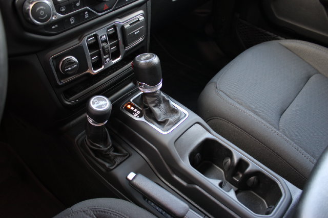 Used 2022 Jeep Wrangler Unlimited Sport AWD/4WD image 29
