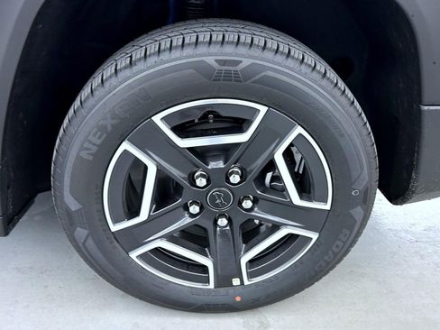 New 2026 Jeep Cherokee Laredo image 22