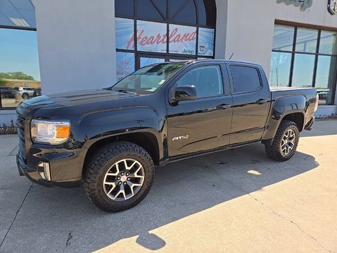 Used 2021 GMC Canyon AT4 w/ Driver Alert Package AWD/4WD image 4