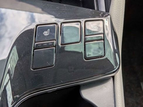 Used 2025 Kia Sportage EX w/ EX Premium Package image 25