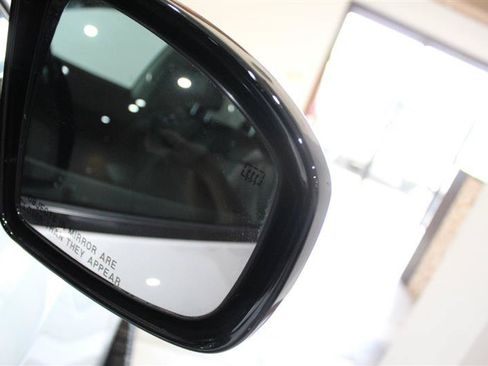 Used 2013 Nissan Pathfinder SL w/ SL Premium Pkg AWD/4WD image 12