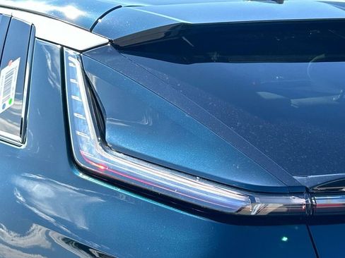 New 2026 Cadillac Lyriq Premium Luxury image 10