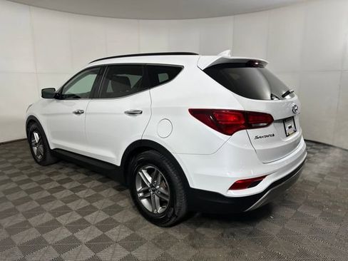 Used 2017 Hyundai Santa Fe Sport image 5