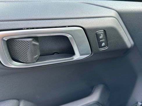 New 2025 Ford Bronco 4-Door AWD/4WD image 12