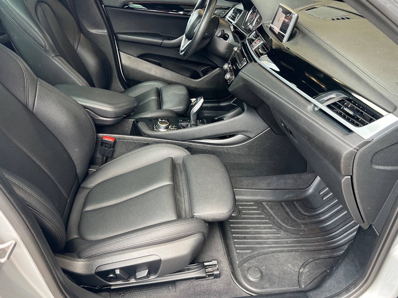 Used 2020 BMW X2 xDrive28i w/ Convenience Package AWD/4WD image 21