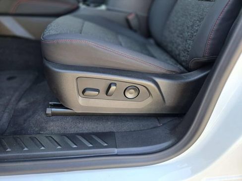Used 2026 Chevrolet Colorado Z71 image 32