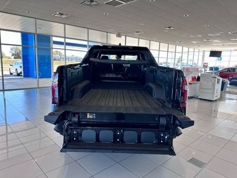 New 2024 Chevrolet Silverado EV RST image 5