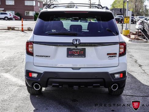 Used 2024 Honda Passport TrailSport image 17
