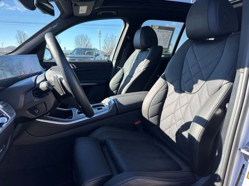 Certified 2024 BMW X5 xDrive40i w/ Premium Package image 29