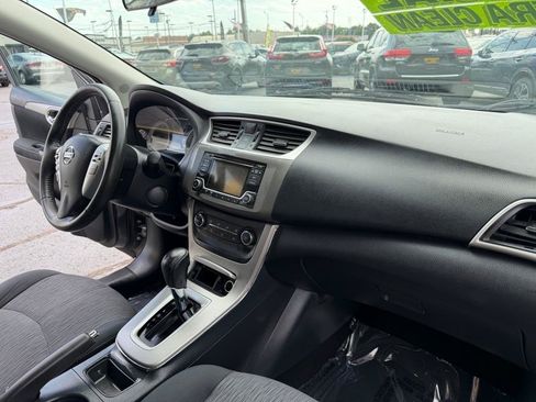 Used 2015 Nissan Sentra SV FWD image 20