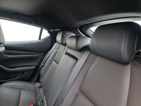 Used 2024 MAZDA MAZDA3 Hatchback w/Premium Plus Pkg image 33