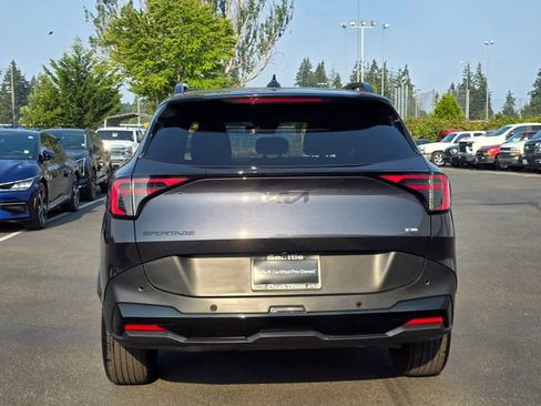 Certified 2026 Kia Sportage X-Line w/ X-Line Technology Package AWD/4WD image 4