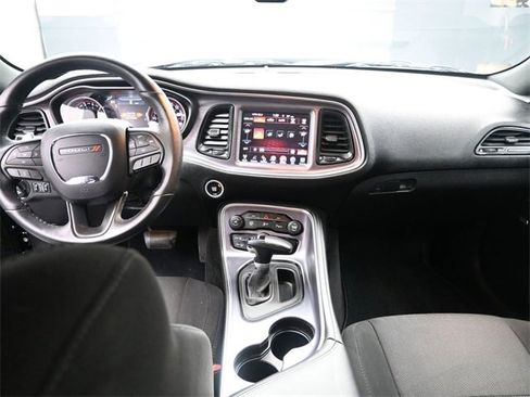 Used 2016 Dodge Challenger R/T Scat Pack image 9