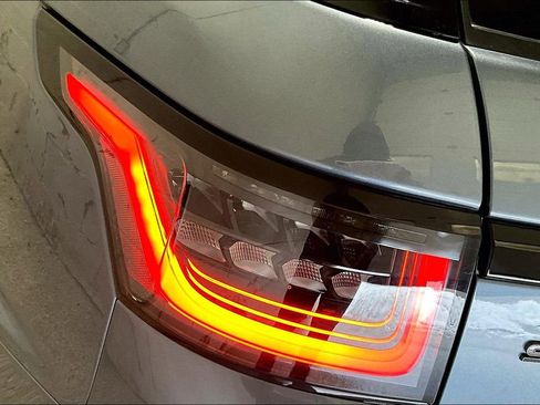 Used 2021 Land Rover Range Rover Sport HSE Dynamic image 21