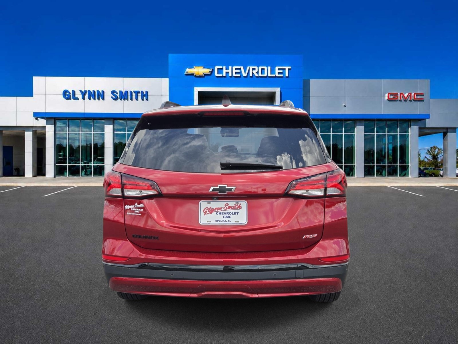 Used 2024 Chevrolet Equinox RS w/ RS Leather Package FWD image 8