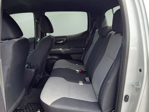 Used 2021 Toyota Tacoma 4x4 Double Cab image 14