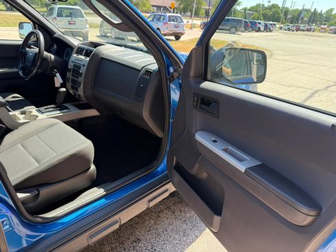 Used 2012 Ford Escape XLT FWD image 12