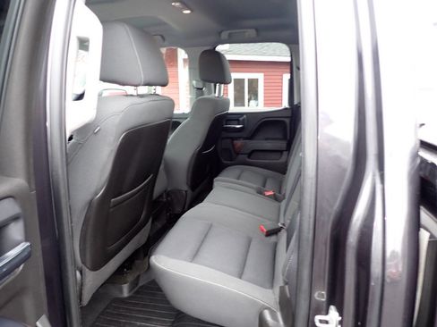 Used 2015 GMC Sierra 1500 SLE w/ SLE Value Package AWD/4WD image 9