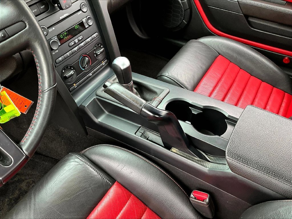 Used 2007 Ford Mustang Shelby GT500 RWD image 17